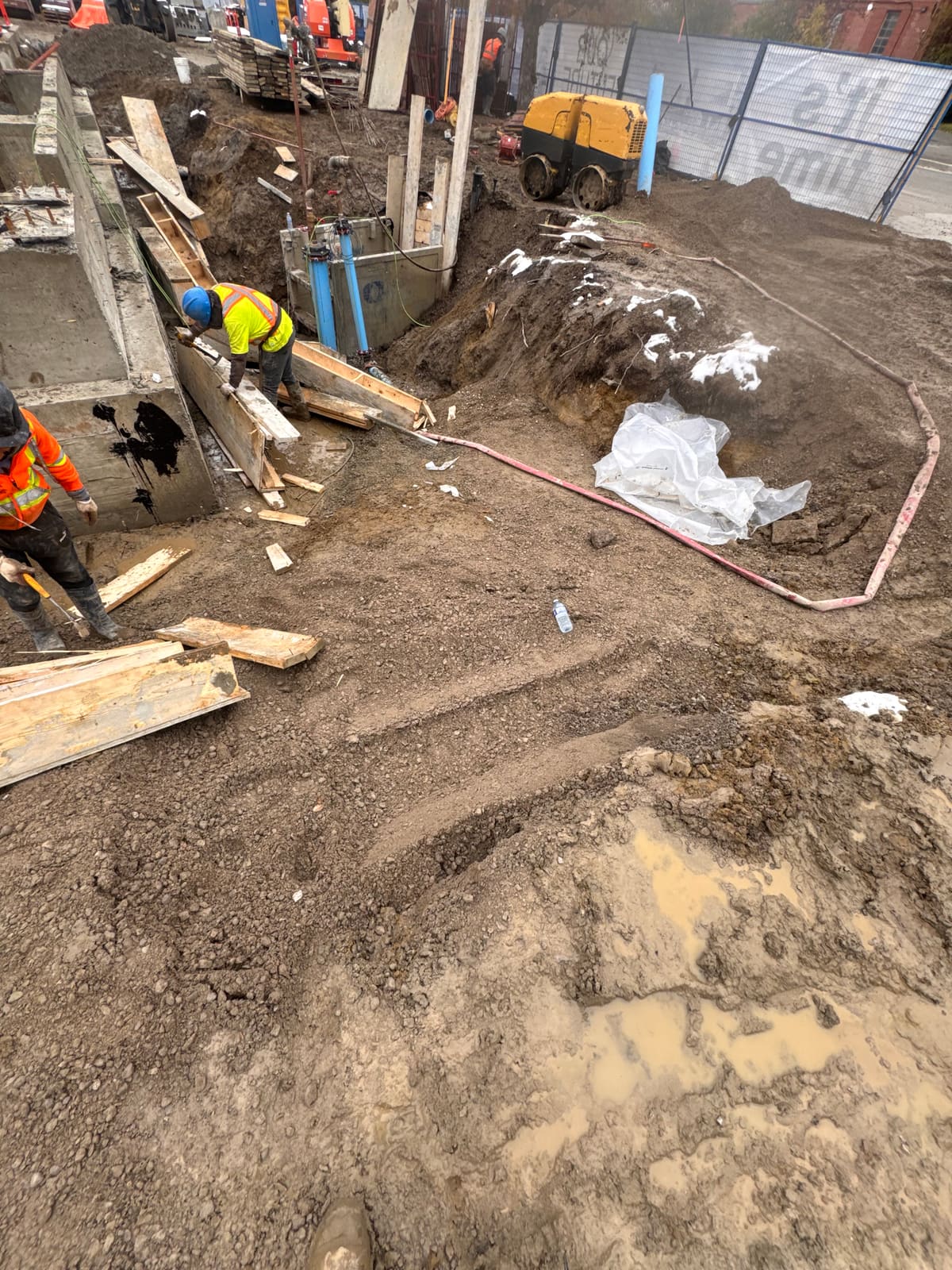 Crew on the trench
